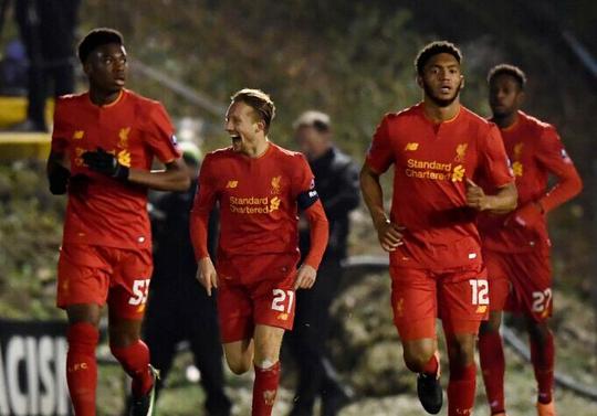 状态火热！布伦森半场13中8得到23分2篮板5助攻