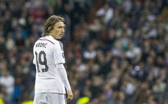 欧冠大神：鹏哥解球10连红 琛茹、小盼哥24中22