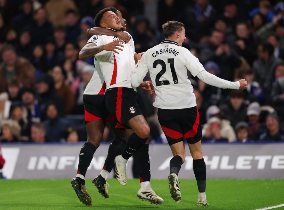 意媒：因机场跑道结冰，尤文全队与远征球迷被困挪威