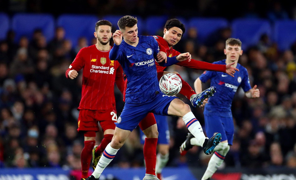 足球巴西名宿点评国足：需要更多年轻力量