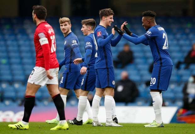 法比奥不该金靴！水分大，中超规则有瑕疵，4项数据，瓦卡才是金靴