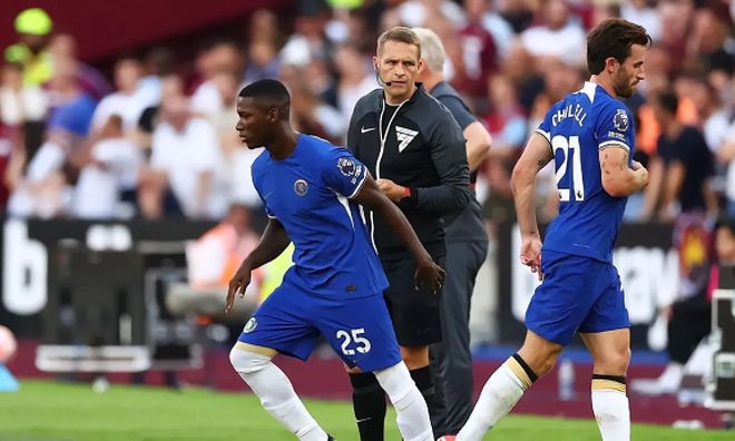 前锋突破造点，射门造成点球机会